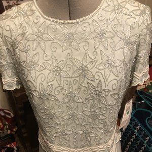 Adrianna Papell Beautiful Pale green to piece formal dress. FullyDress ; size PS